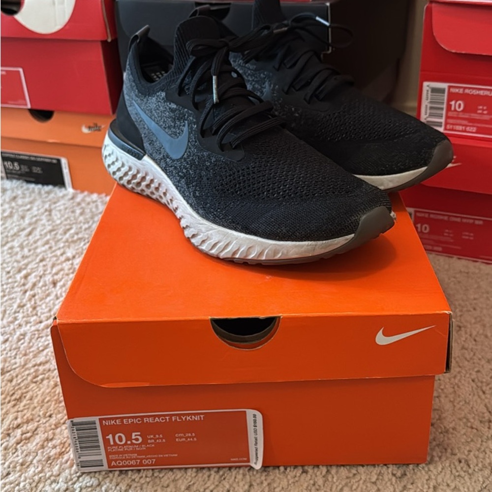 Nike Epic React Flyknit Black and White Shoes Womens 11.5